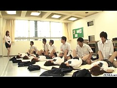 xxxญี่ปุ่น เรียนเพศศึกษาเย็ดหีนักเรียนสาวคาชุดในห้องเรียนเสียงครางเสียวลั่นโรงเรียนหีขาวเนียนฟิตเสียวซื้ด